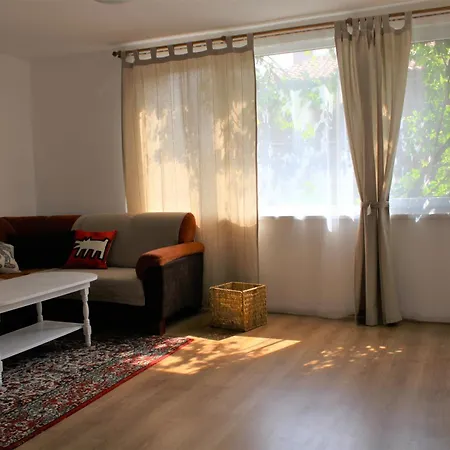 Apartment амфора